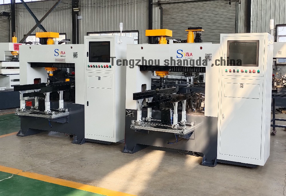 Automatic Shaft Straightener